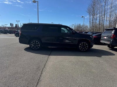 2024 Chevrolet Suburban RST