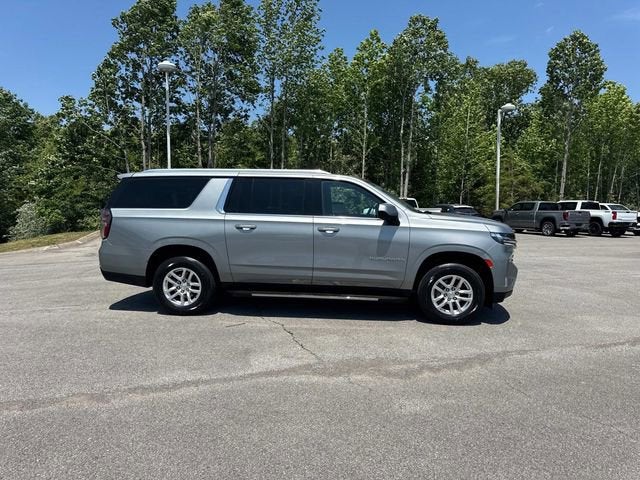 2024 Chevrolet Suburban LT