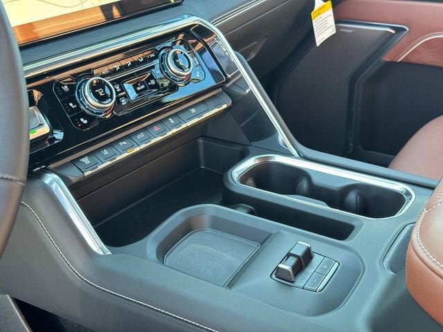 2026 GMC Sierra 3500 HD Denali Ultimate DRW