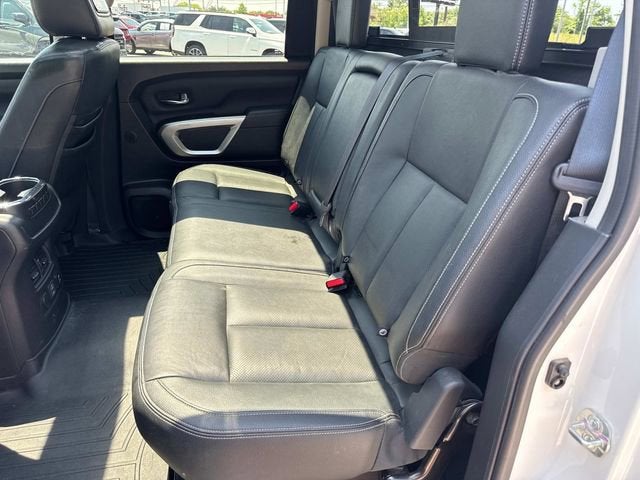 2020 Nissan TITAN Crew Cab SL 4x4
