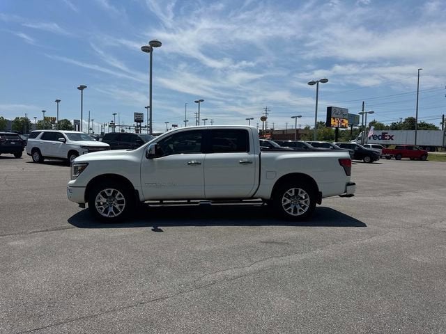 2020 Nissan TITAN Crew Cab SL 4x4