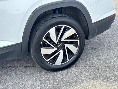 2025 Volkswagen Atlas 2.0T SE w/Technology