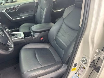 2022 Toyota RAV4 Hybrid XLE Premium