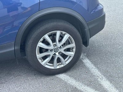 2022 Nissan Rogue Sport SV FWD Xtronic CVT