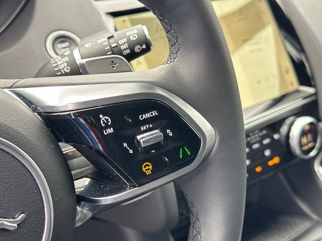 2024 Jaguar E-PACE R-Dynamic SE