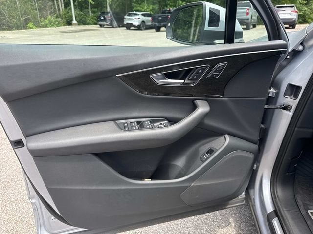 2022 Audi Q7 Premium 45 TFSI quattro Tiptronic