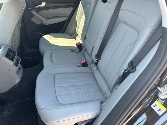 2022 Audi Q5 Premium 45 TFSI S line quattro S tronic