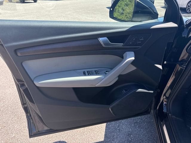 2022 Audi Q5 Premium 45 TFSI S line quattro S tronic