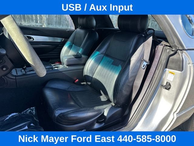 2004 Ford Thunderbird Base