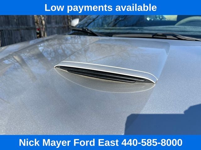 2004 Ford Thunderbird Base