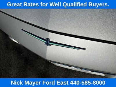 2004 Ford Thunderbird Base