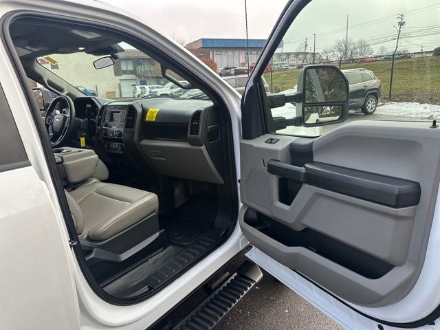 2022 Ford F-350SD XL