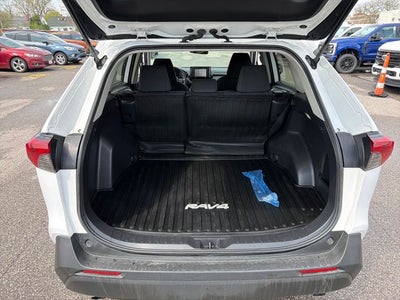 2022 Toyota RAV4 Hybrid LE