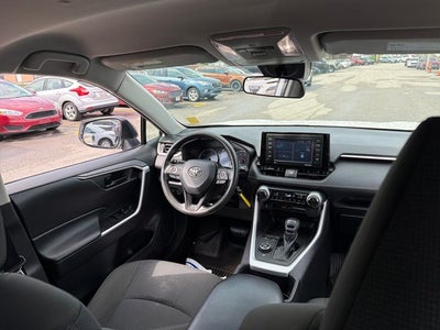 2022 Toyota RAV4 Hybrid LE