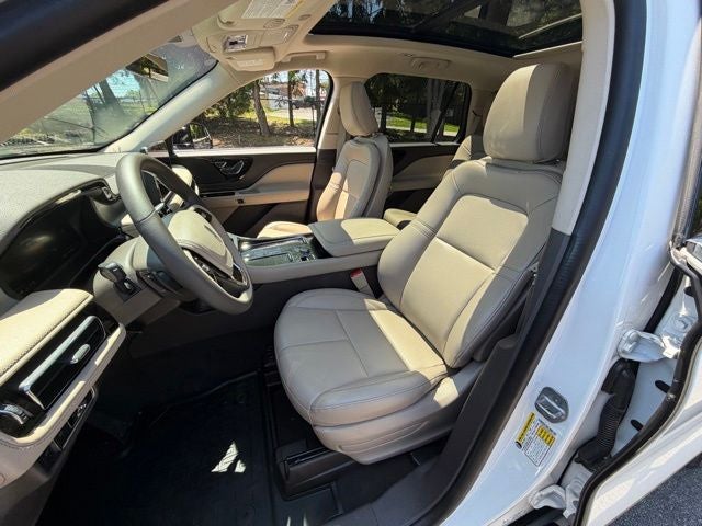 2022 Lincoln Aviator Standard
