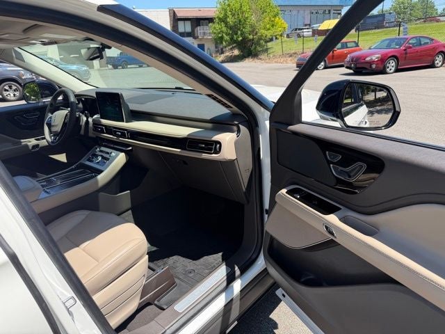 2022 Lincoln Aviator Standard