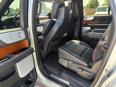 2024 Lincoln Navigator L Black Label