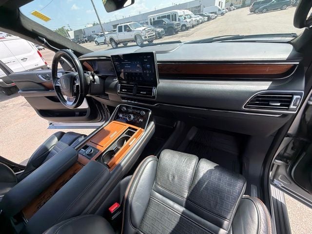 2024 Lincoln Navigator L Black Label