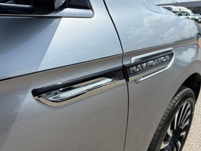 2024 Lincoln Navigator L Black Label