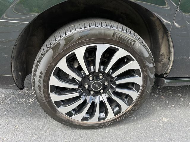 2022 Lincoln Navigator L Black Label