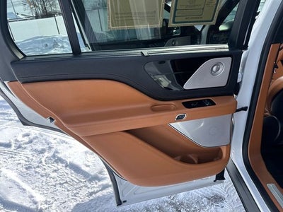 2022 Lincoln Aviator Plug-In Hybrid Black Label Grand Touring