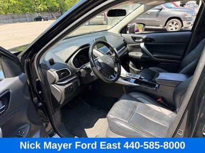 2019 Mitsubishi Eclipse Cross Base