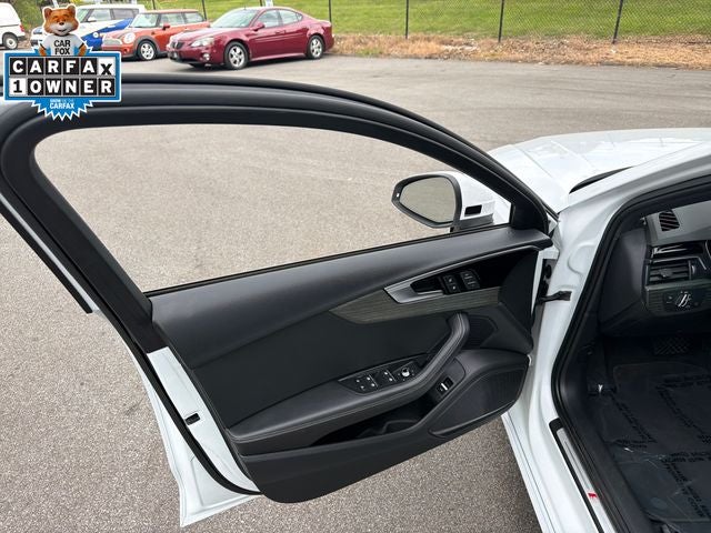 2023 Audi A4 45 S line Premium Plus quattro