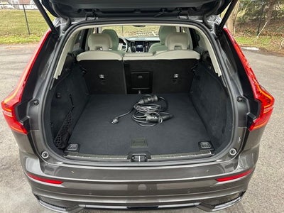 2025 Volvo XC60 Plug-In Hybrid T8 Plus