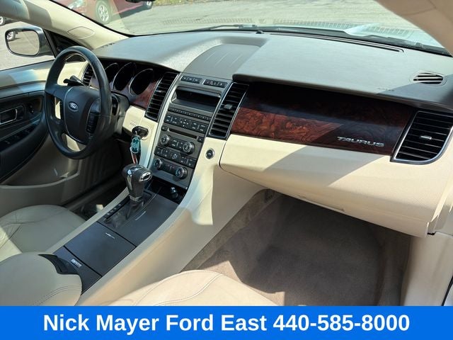 2010 Ford Taurus SEL