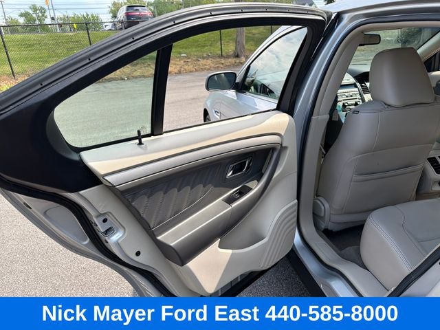 2010 Ford Taurus SEL