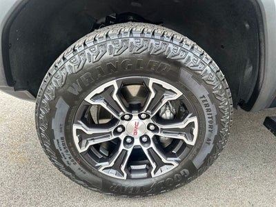 2024 GMC Canyon AT4