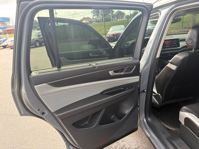 2024 Volkswagen Atlas 2.0T Peak Edition SE w/Technology