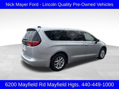 2024 Chrysler Voyager LX