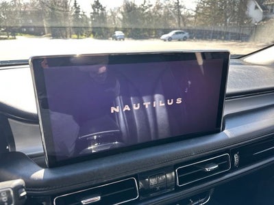 2023 Lincoln Nautilus Standard