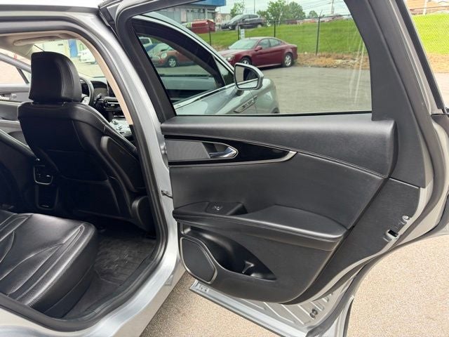 2023 Lincoln Nautilus Standard
