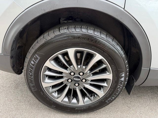 2023 Lincoln Nautilus Standard