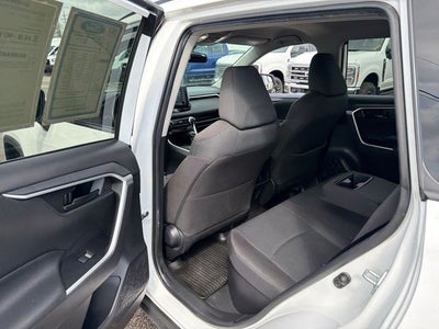 2022 Toyota RAV4 Hybrid LE