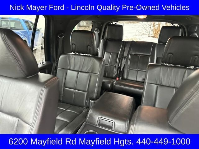 2011 Lincoln Navigator Base