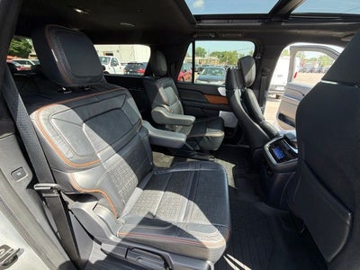 2024 Lincoln Navigator L Black Label