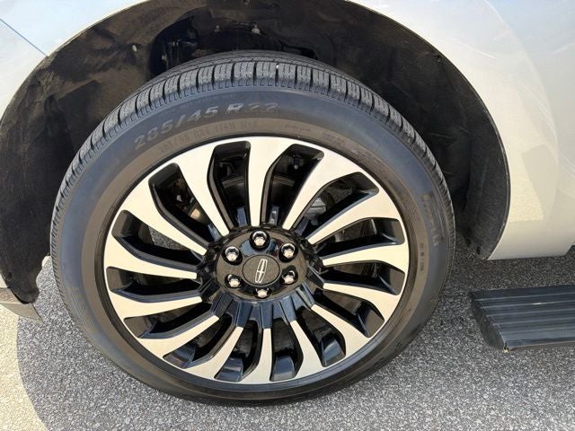 2024 Lincoln Navigator L Black Label