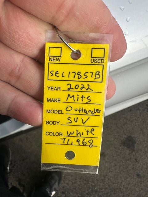 2022 Mitsubishi Outlander ES