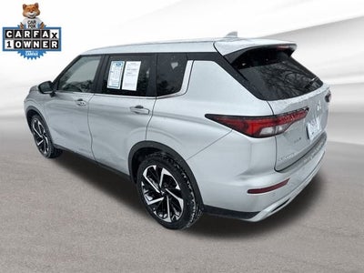 2024 Mitsubishi Outlander SE
