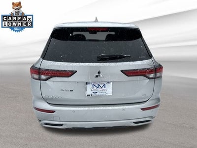 2024 Mitsubishi Outlander SE