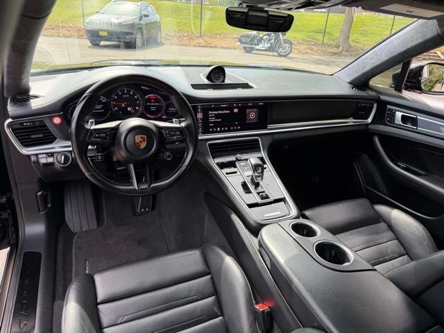 2021 Porsche Panamera GTS