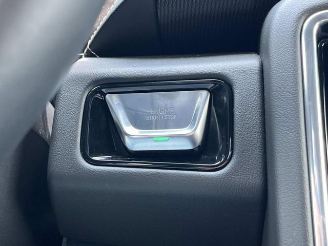 2025 GMC Yukon Elevation