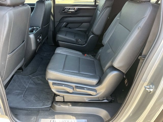 2025 Chevrolet Suburban LT - Photo 19