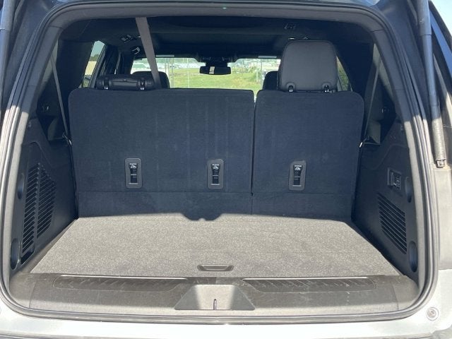 2025 Chevrolet Suburban LT - Photo 21