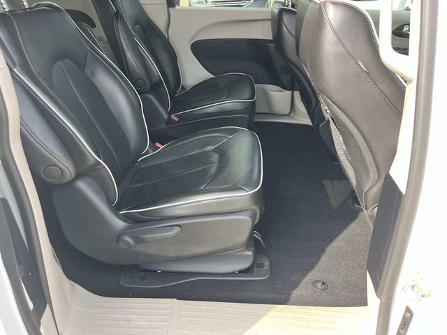 2022 Chrysler Pacifica Hybrid Limited