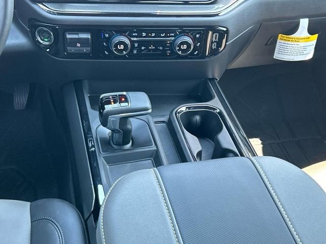 2025 Chevrolet Silverado 1500 ZR2 - Photo 17