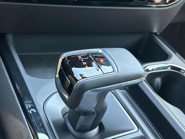 2025 Chevrolet Silverado 1500 ZR2 - Photo 35